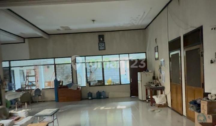 Rumah Dijual di Dharmahusada Indah Barat Luas dan Murah Pusat Surabaya