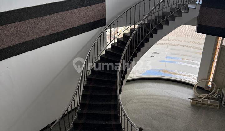 House for Rent Imam Bonjol Tegalsari Central Surabaya Lux Cheap 2