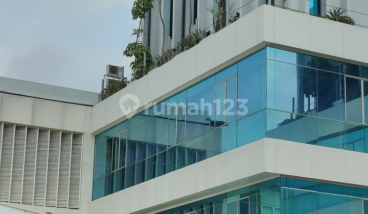 LOT IN FRONT OF WHITE HOUSE DIAN ISTANA Wiyung, Surabaya