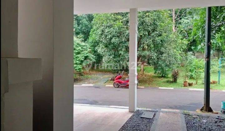 Jual Cepat Rumah Bertingkat Depan Taman 2