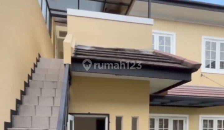 Jual Cepat Rumah Besar Asri Siap Huni Di kota wisata 1