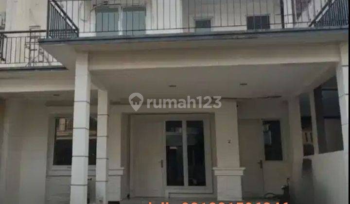 Jual Cepat Rumah Bertingkat Rapih Baru Selesai Renovasi  1