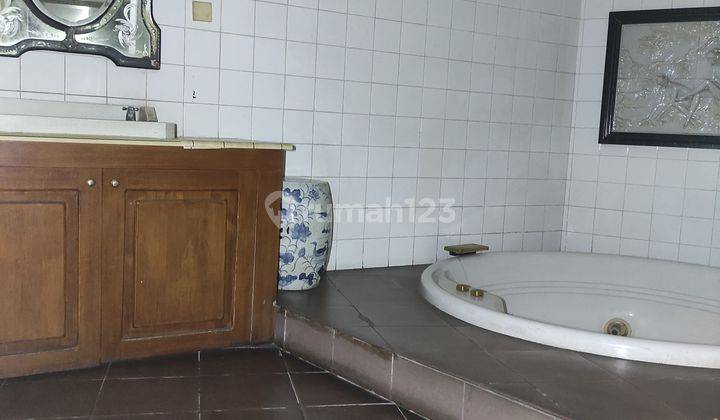 Disewakan ruang usaha di sayap Dago 8