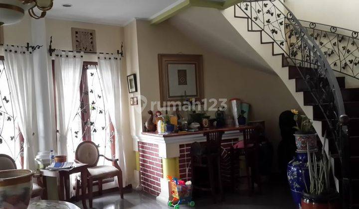Jual cepat rumah mewah di Cipaku harga dibawah NJOP 9