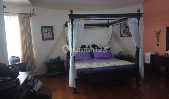 Jual cepat rumah mewah di Cipaku harga dibawah NJOP 8