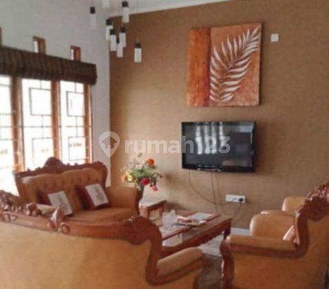 Rumah 2 Lantai Bagus Semi Furnished SHM di Surapati Core, Bandung 1