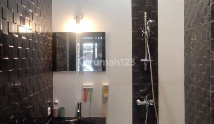 Rumah 3 Lantai Bagus Furnished di Mekar Wangi, Bandung 2