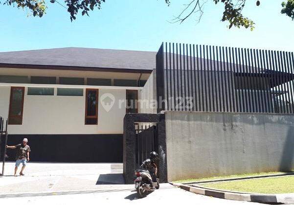 Rumah Bagus Unfurnished di Hegarmanah Mainroad, Bandung 1