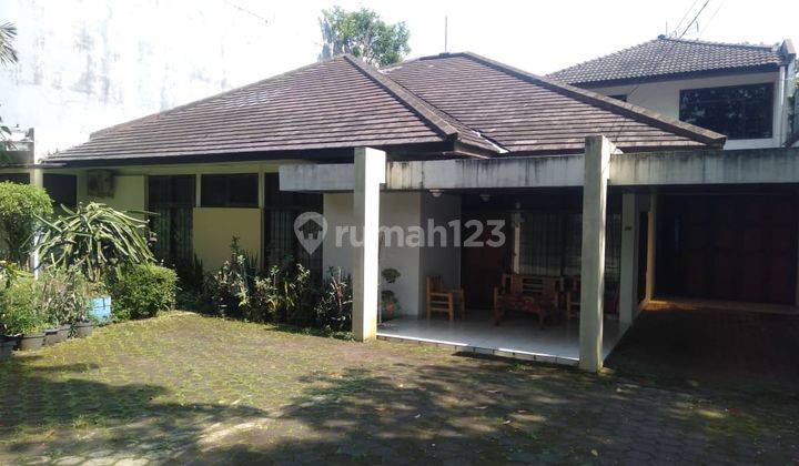 Rumah Bagus Terawat SHM di Hegarmanah, Bandung 2