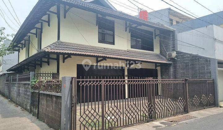 Rumah Tampilan Ruko Bagus SHM 2 Lantai di Gardujati, Bandung 1