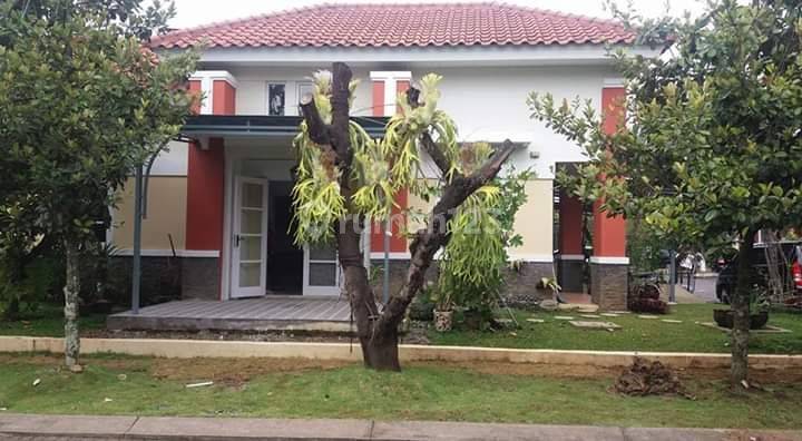 Rumah Bagus Hoek SHM di Tatar Jingga, Kota Baru Parahyangan 1