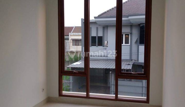 Rumah 2 Lantai Baru SHM di Komplek Leuwisari, Bandung 150m2 2