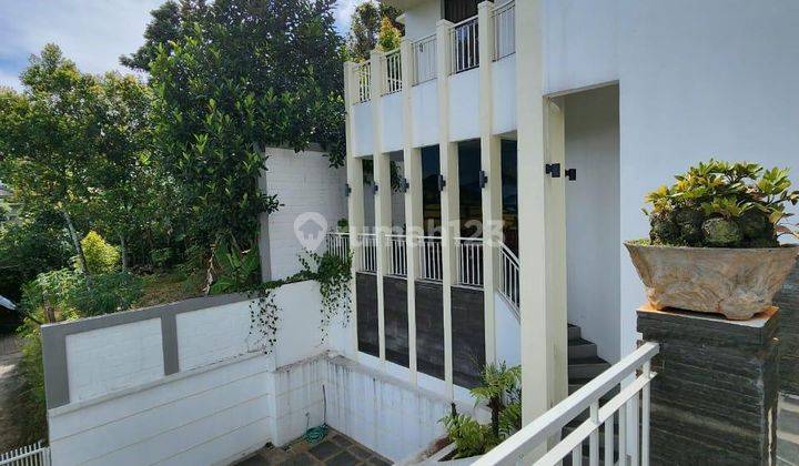 Rumah Villa Furnished di Dago Pakar Timur, Bandung 2