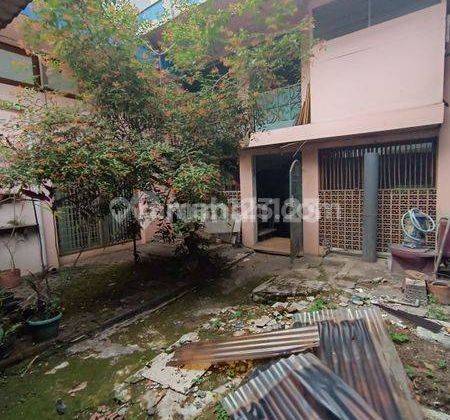 Rumah Klasik Hitung Tanah Sayap Gatot Subroto, Bandung 1