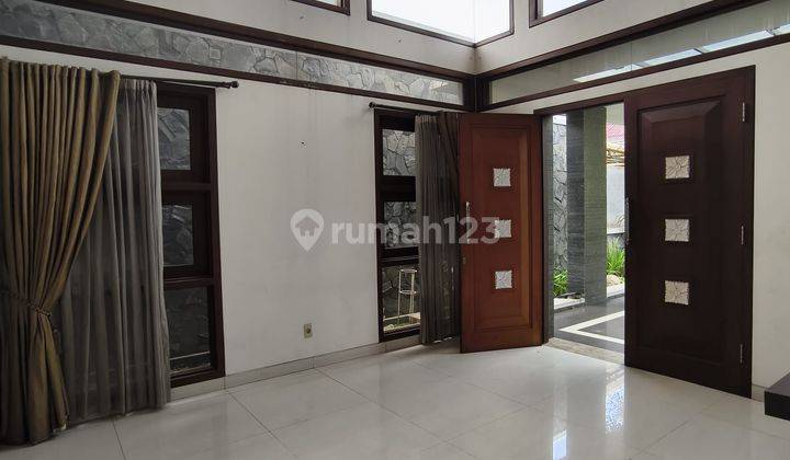 Rumah Bagus Lux di Batununggal Indah Mainroad 2