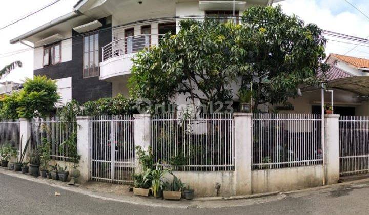 Rumah Komplek Cibolerang Bandung Lokasi Strategis 1