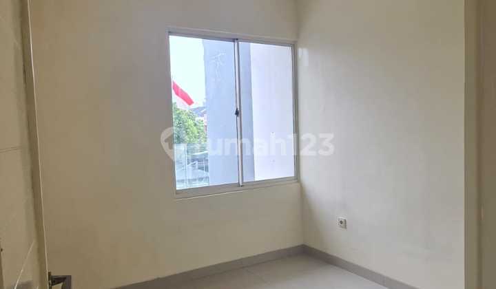 For Rent: Ready-to-Occupy Affordable Golf Lake House in Cengkareng, West Jakarta For Rent: Ready-to-Occupy Affordable Golf Lake House in Cengkareng, West Jakarta