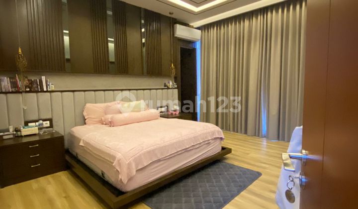 Dijual Rumah dengan Kolam Renang @Nava Park, Bsd 2