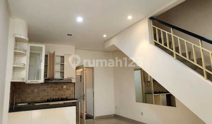 For Sale Semi-Furnished South-Facing House @Layar Permai For Sale Semi-Furnished South-Facing House @Layar Permai