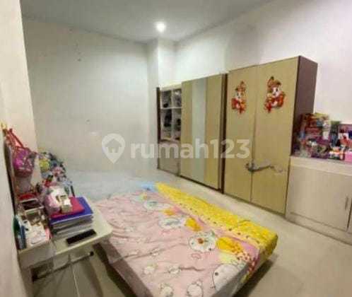 Dijual Rumah Strategis Carport 2 Mobil @Casajardin Daan Mogot 2