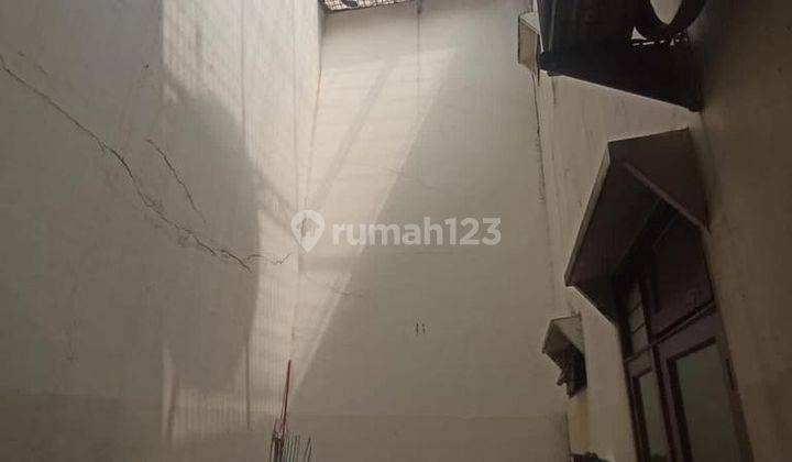 Dijual Rumah Walet Indah Siap Huni Semi Furnish di Jakarta Utara 2