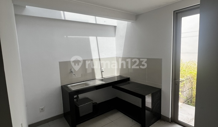 Dijual Cepat Rumah di Hoek View Bagus @Golf Island, Pik 2