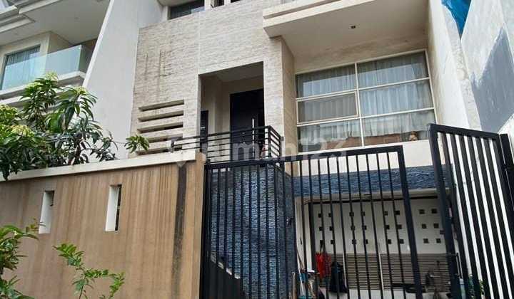 Dijual Rumah Semi-Furnish Lantai Marmer @Manyar Permai, Pik 2