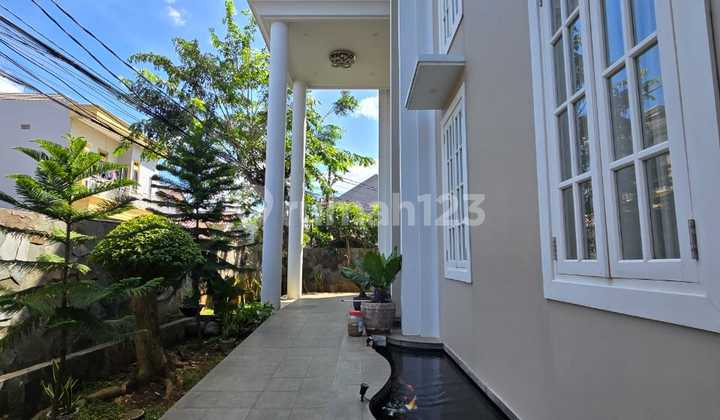 Rumah Bagus dan Mewah Siap Huni di Condet 2