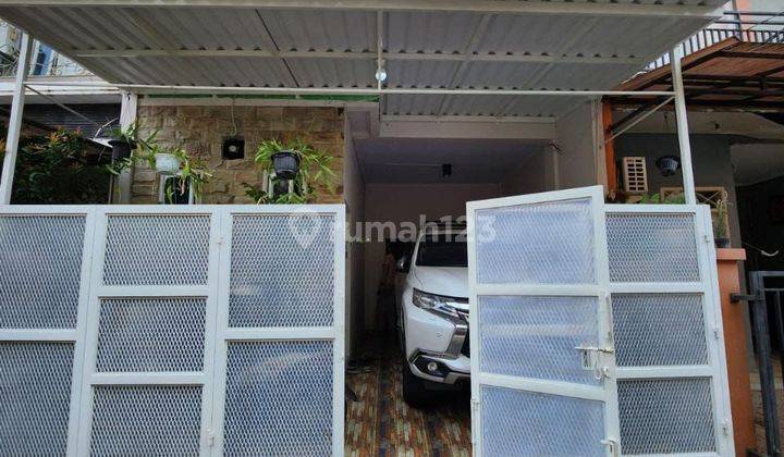 Rumah Bagus 2 Lantai Dalam Komplek Di Pondok Kelapa Jakarta Timur  1