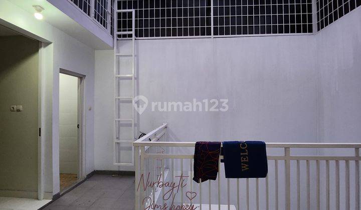 Rumah Bagus 2 Lantai di Pondok bambu Jakarta Timur 2