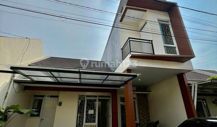 Rumah Bagus 2 Lantai Dalam Komplek Di Jatimurni Bekasi 2