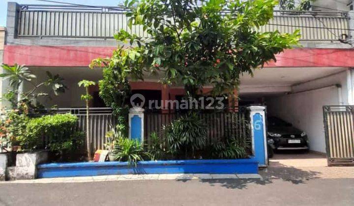 Rumah Bagus 2 Lantai di Rawamangun Jakarta Timur  1