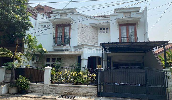 Rumah Bagus 2 Lantai di Rawamangun Jakarta Timur  1