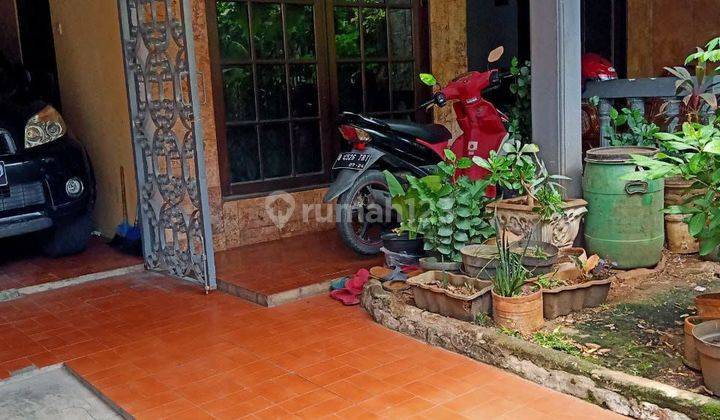 Rumah Lama 2 Lantai di Utan kayu selatan Jakarta timur  2