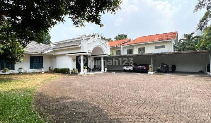 Rumah Lama Hitung Tanah di Kemang Jakarta Selatan  1