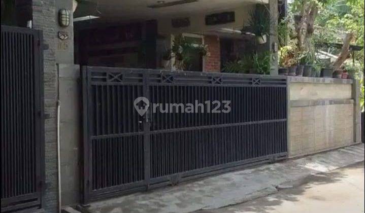 Rumah Secondary Dalam Komplek Di Halim Jakarta Timur 1