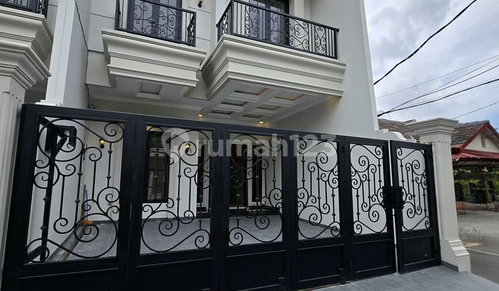 Rumah Baru Dalam Komplek di Cempaka Putih 2