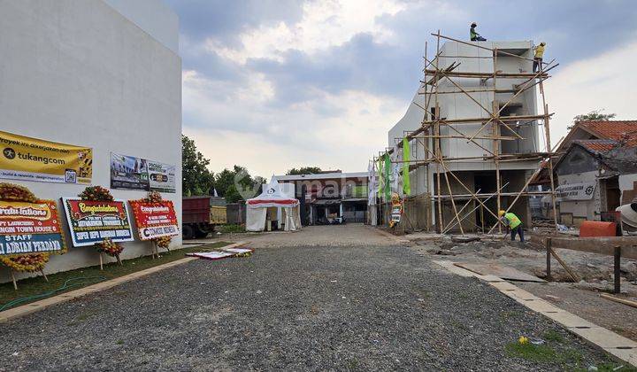 Rumah Baru Dalam Townhouse Di Jatiwaringin Bekasi  2