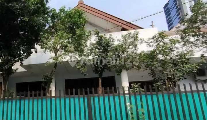 Rumah Secondary Lokasi Strategis di Setiabudi Rumah Secondary Lokasi Strategis di Setiabudi
