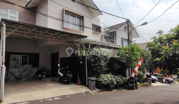 Rumah Bagus 2 Lantai Dalam Komplek Di Jagakarsa Jakarta Selatan  1