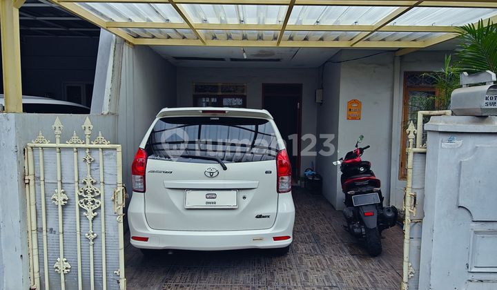 Secondary House Within Complex in Pondok Bambu 2