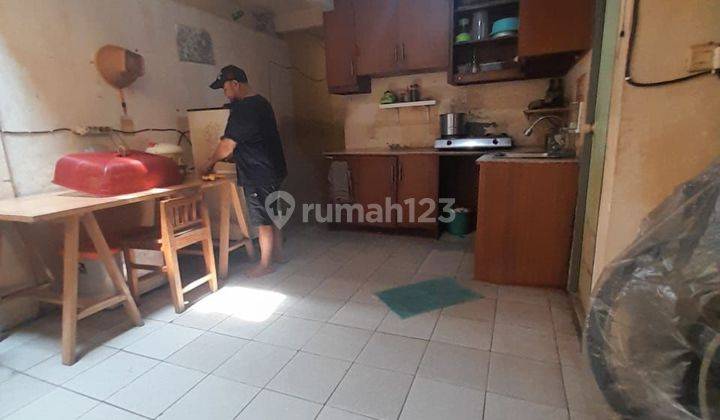 Rumah Lama 2 Lantai Di Mampang Prapatan Jakarta Selatan  2