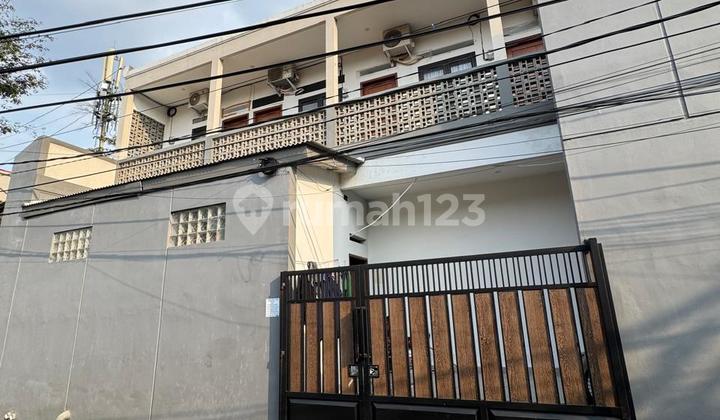Tanah dan Bangunan di Jalan Cipinang Timur