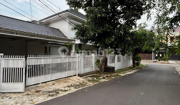 Nice House Ready to Occupy in Duren Sawit, East Jakarta Nice House Ready to Occupy in Duren Sawit, East Jakarta