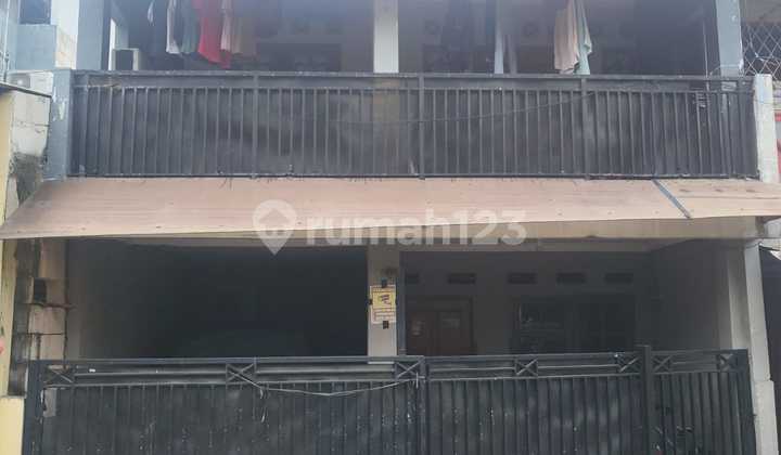 Secondary House in Kebayoran Lama, South Jakarta