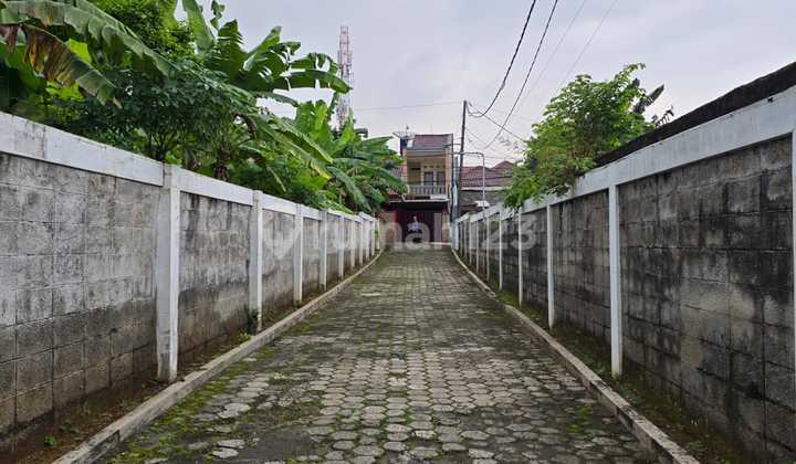 Secondary House in Bambu Apus, East Jakarta 2