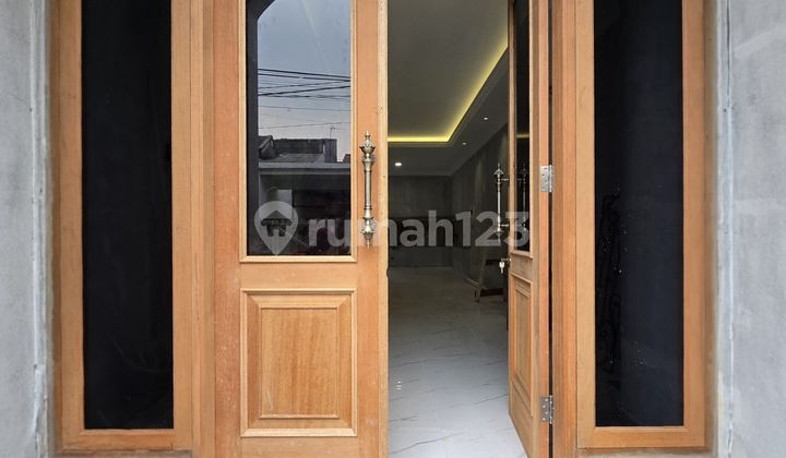 Rumah Baru Dalam Komplek di Pondok Bambu Rumah Baru Dalam Komplek di Pondok Bambu