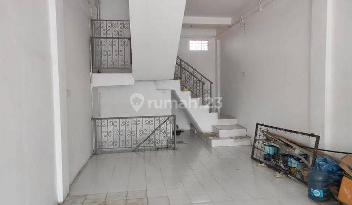 Ruko Area Ramai Dikerobokan Ada Bessementnya 3