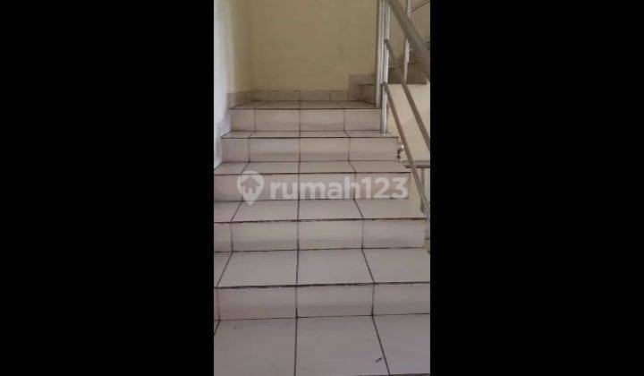 Ruko gandeng 3 lantai di area Teuku Umar 8