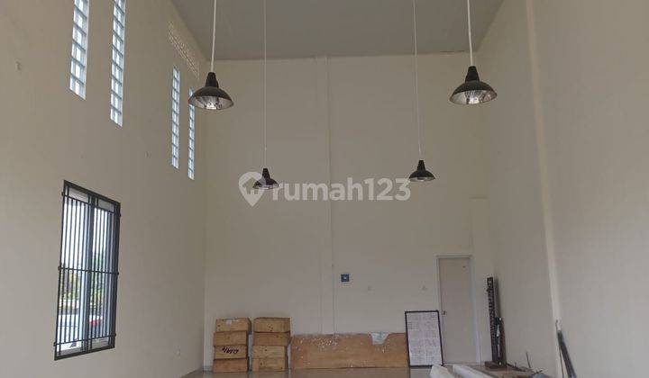 Toko 1 lantai cocok untuk berbagi usaha , seperti gudang , ruko ,kantor , dantempat usaha lainnya  3